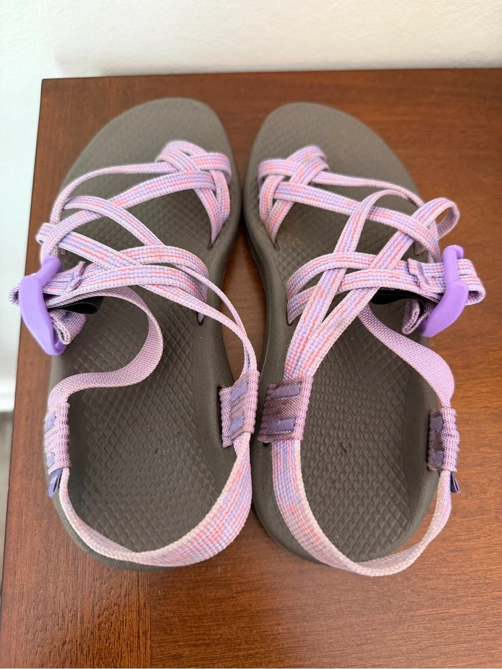 Chaco Womens Cloud Sandals - Size 6